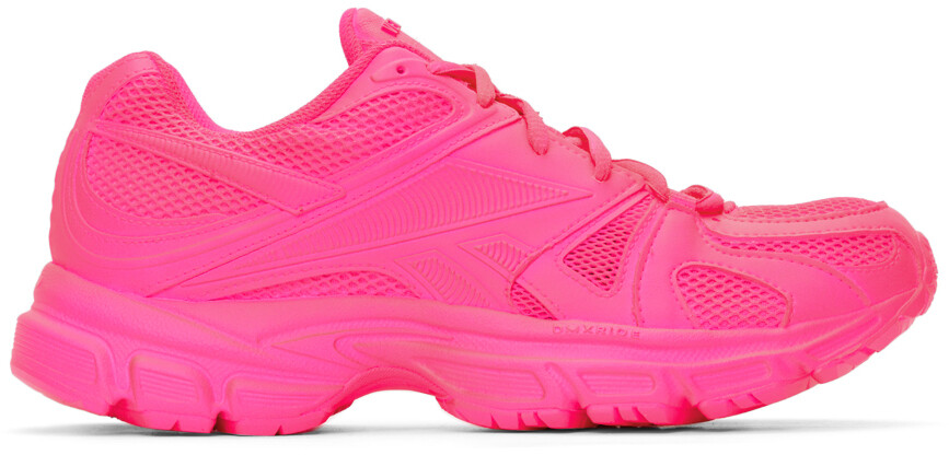 

Розовые кроссовки Reebok Edition Spike Runner 200 VETEMENTS