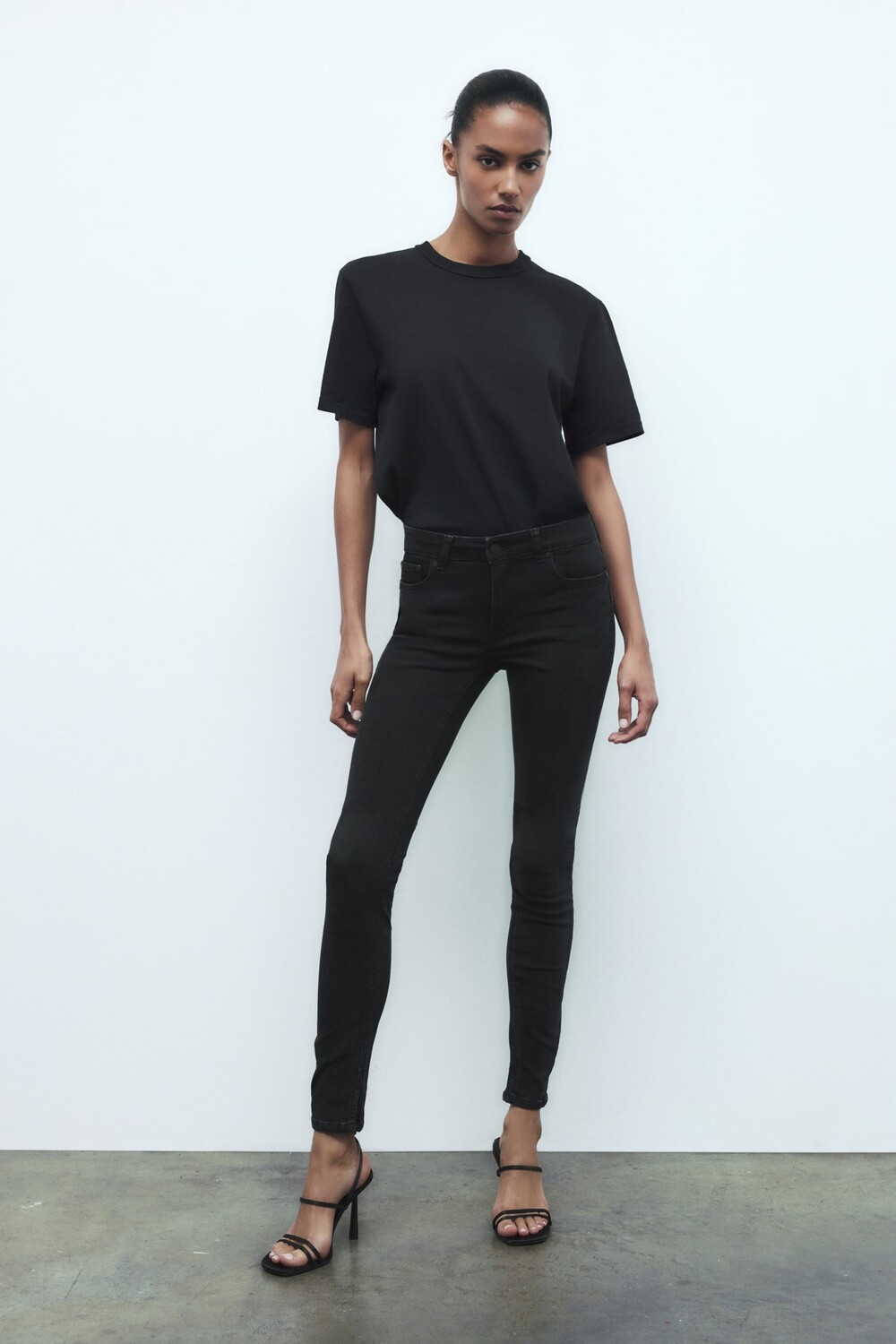 

Джинсы скинни zw the contour ZARA, черный