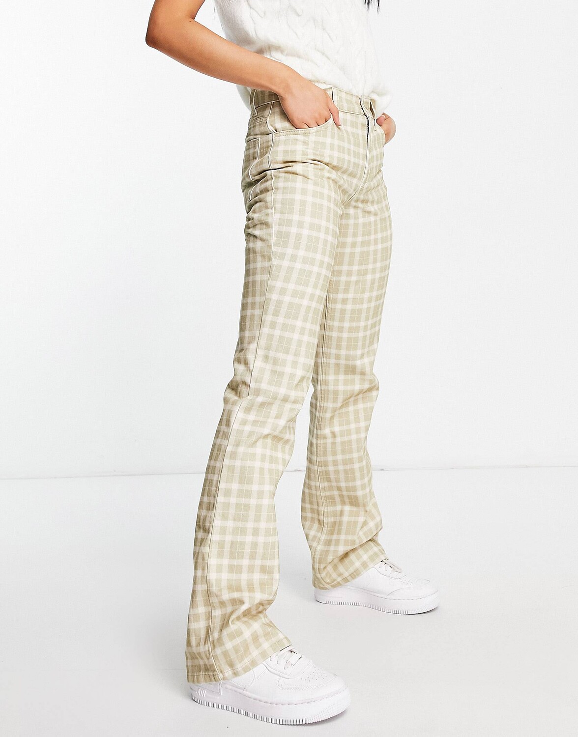 

Расклешенные брюки в клетку шалфея ASOS DESIGN