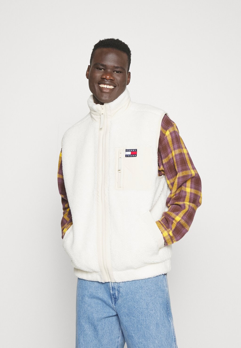 

Жилет Tommy Jeans