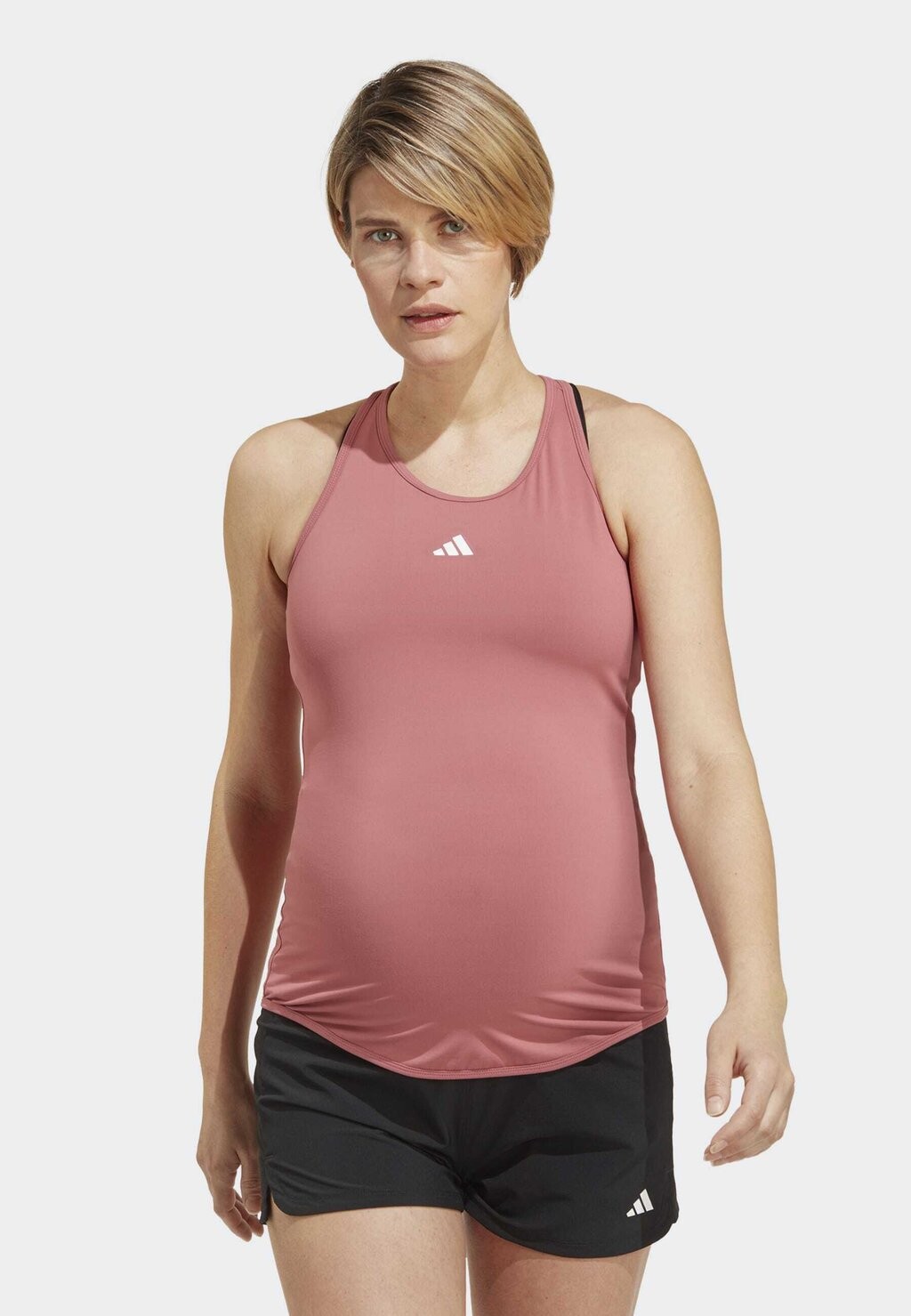 

Топ Adidas