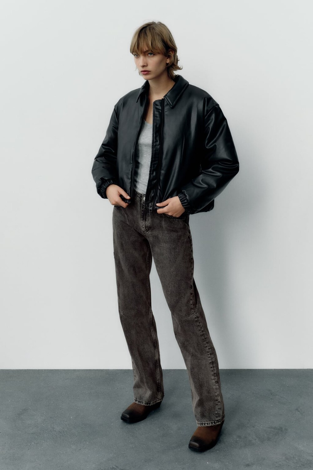 

Пуховик из искусственной кожи ZARA, черный