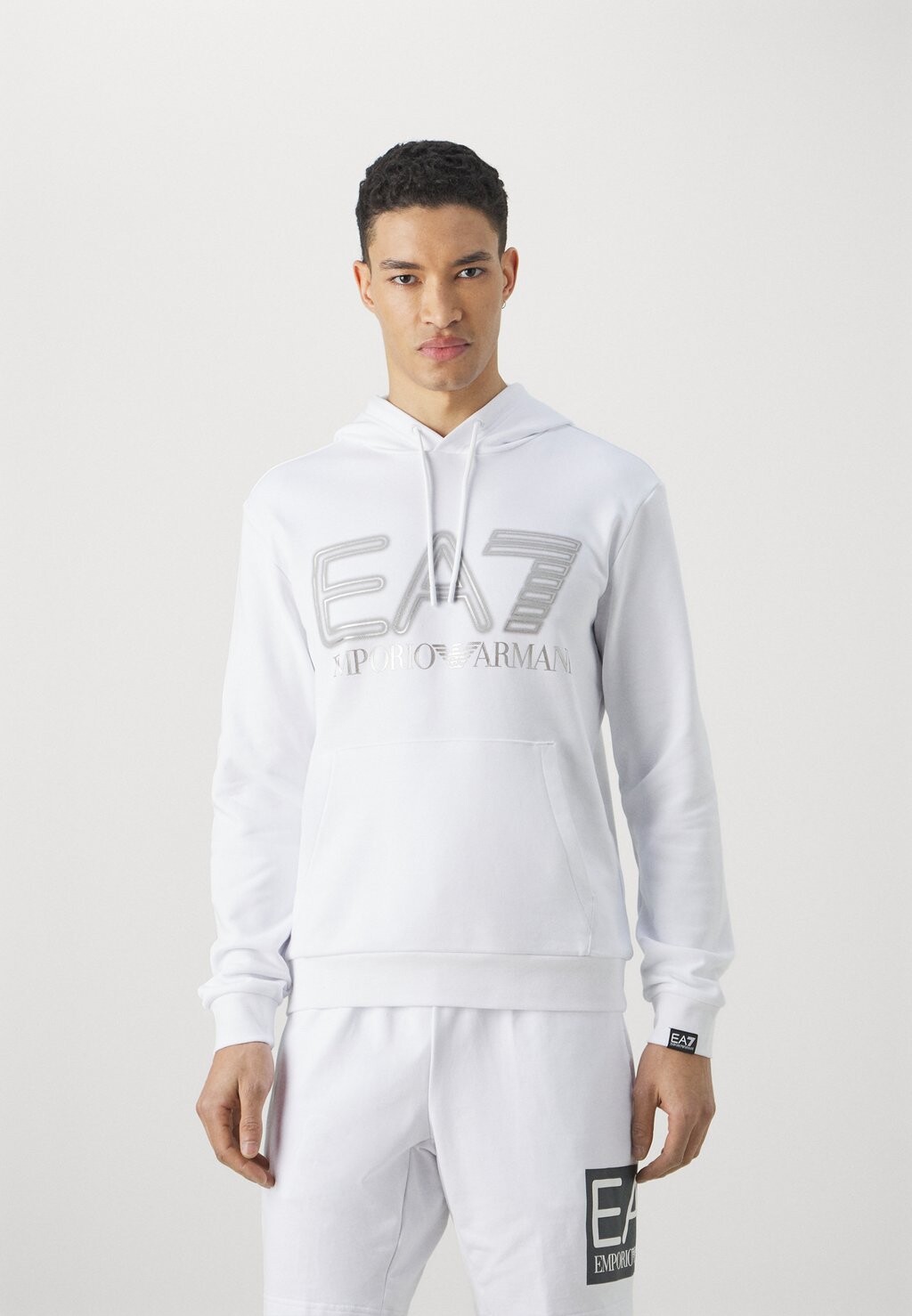 

Толстовка EA7 Emporio Armani, белый