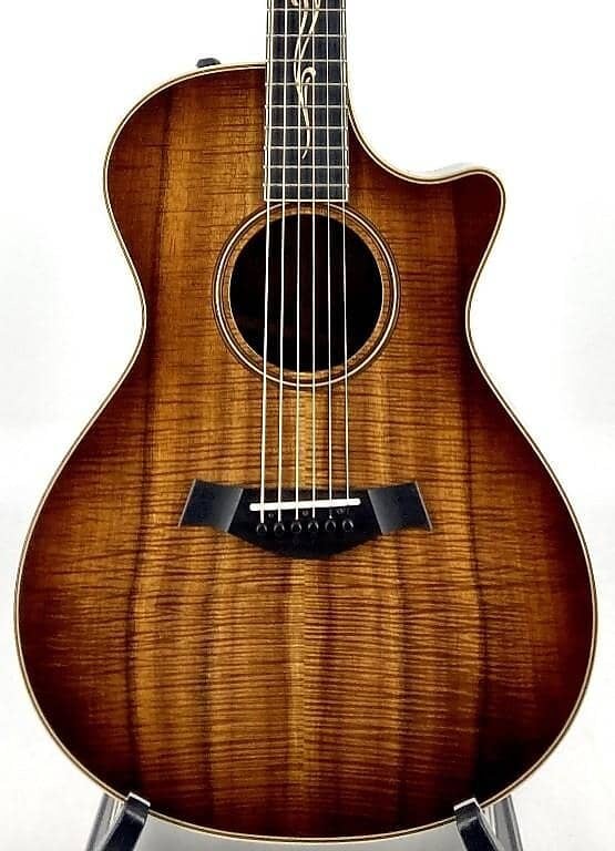 

Taylor K22ce (AA Koa Top Upgrade) V-Class Grand Concert Acoustic-Electric Guitar Shaded Ed Taylor K22ce (AA Top Upgrade) V-Class Grand Concert -Electric Guitar Shaded Ed