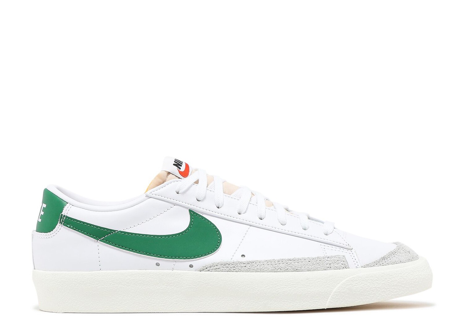 

Кроссовки Nike Blazer Low '77 Vintage 'Pine Green', белый