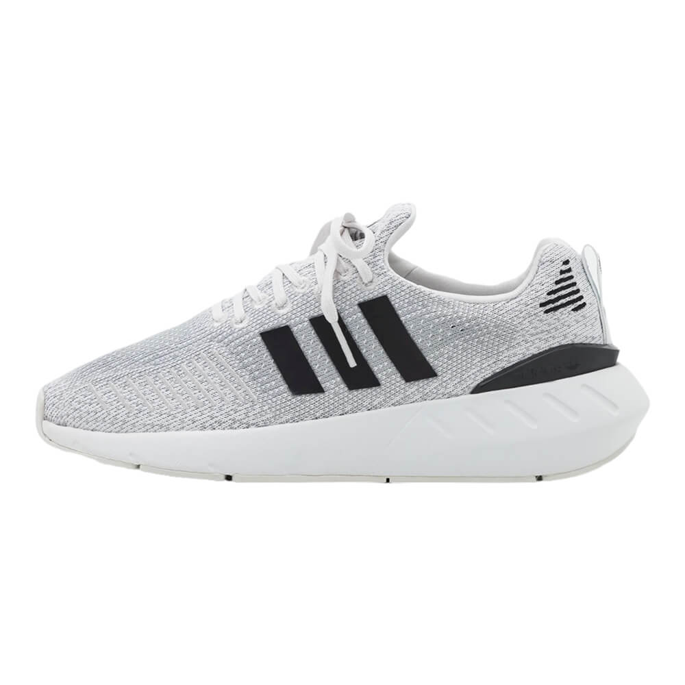 Женские кроссовки Adidas Swift Run 22, белый/черный