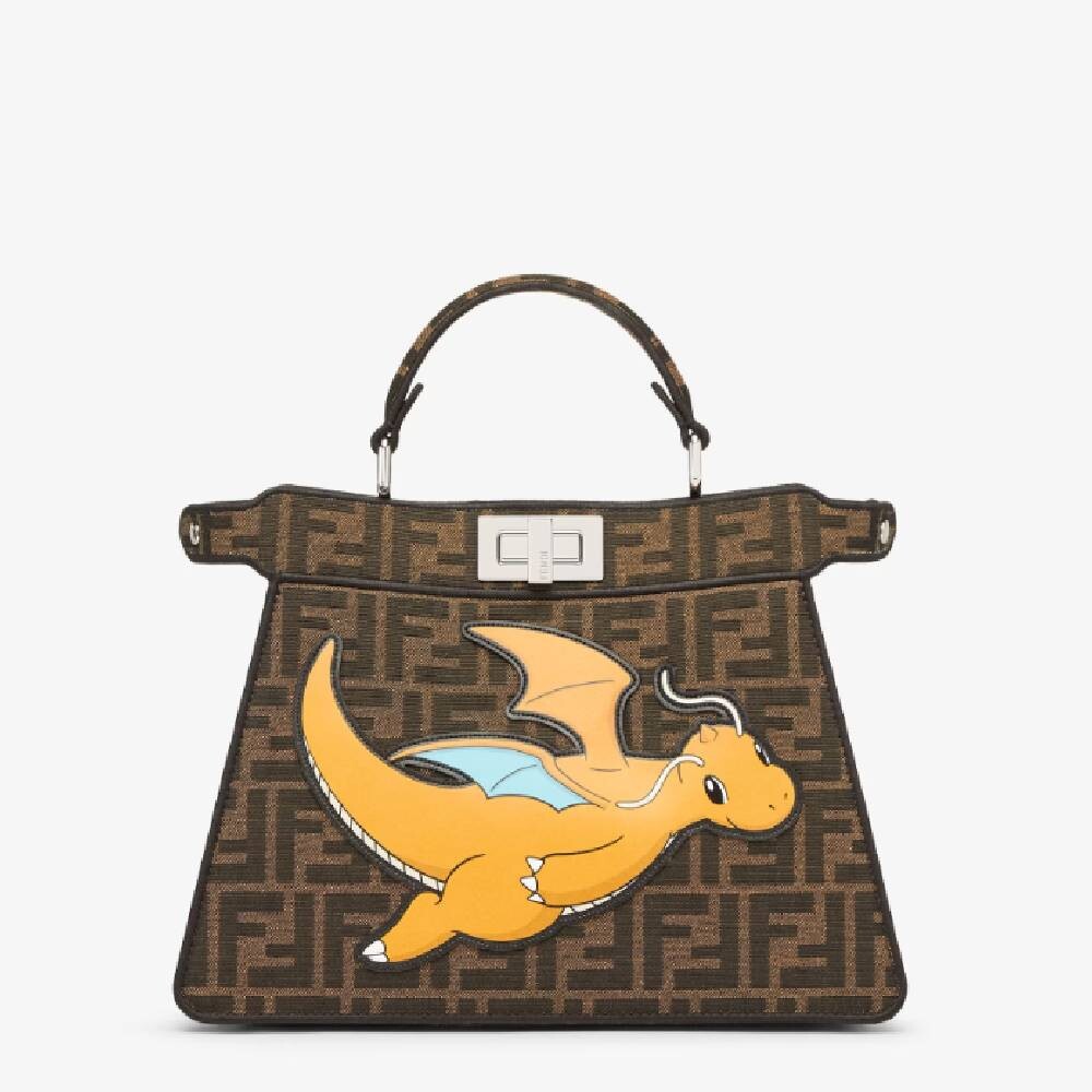 

Сумка Fendi X Frgmt X Pokemon Peekaboo Iseeu Small, коричневый