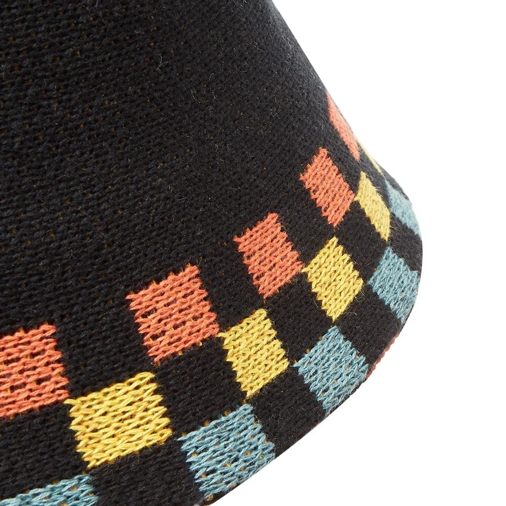 

Шапка крючком в шахматную клетку Paul Smith