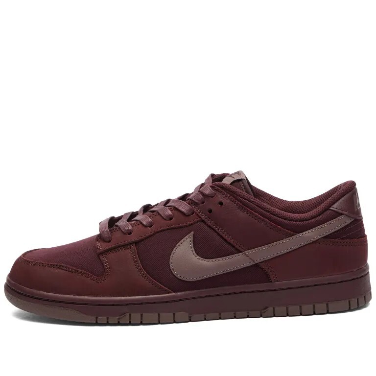 

Кроссовки Nike Dunk Low Retro Premium, красный