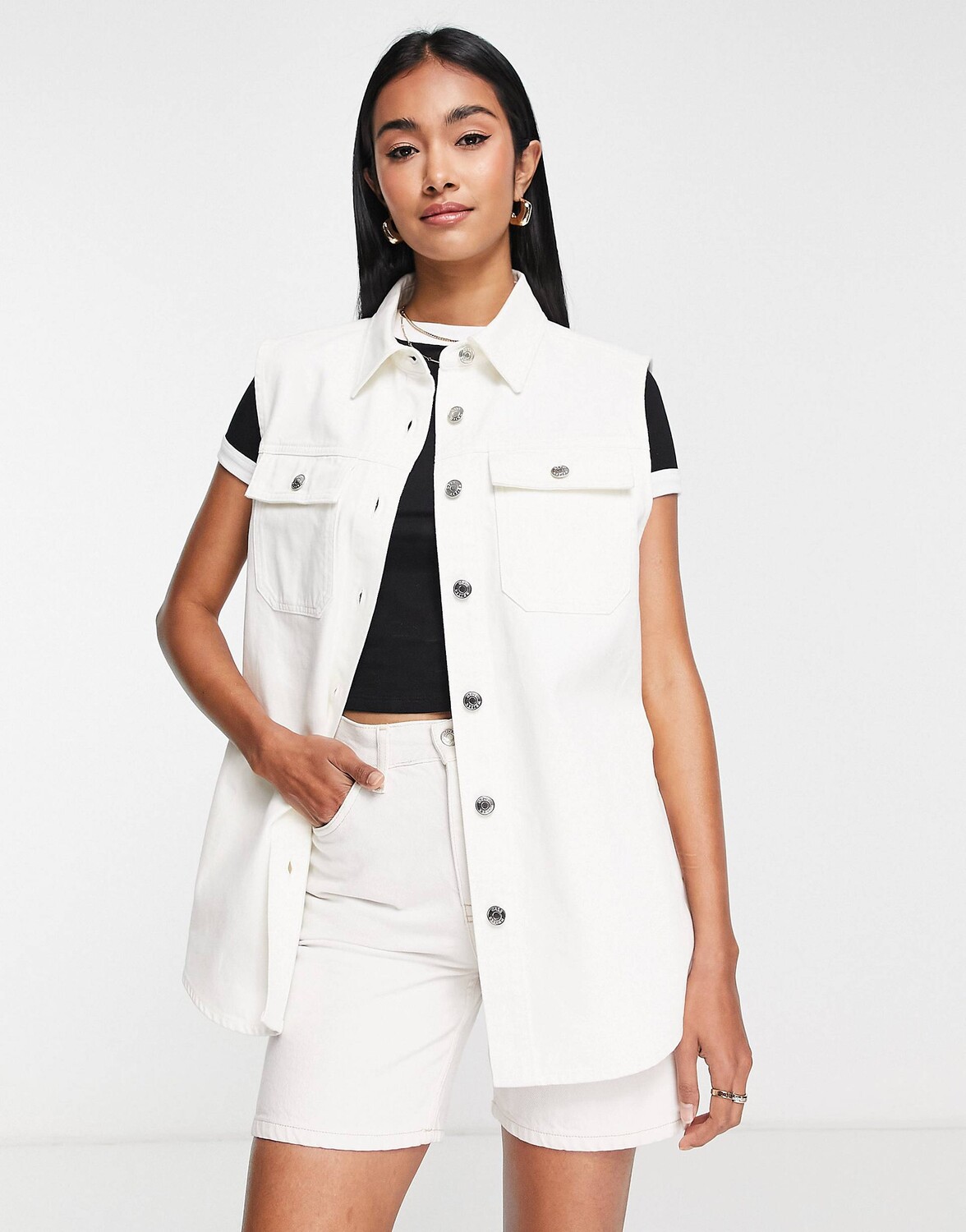 

Белая джинсовая куртка без рукавов ASOS DESIGN