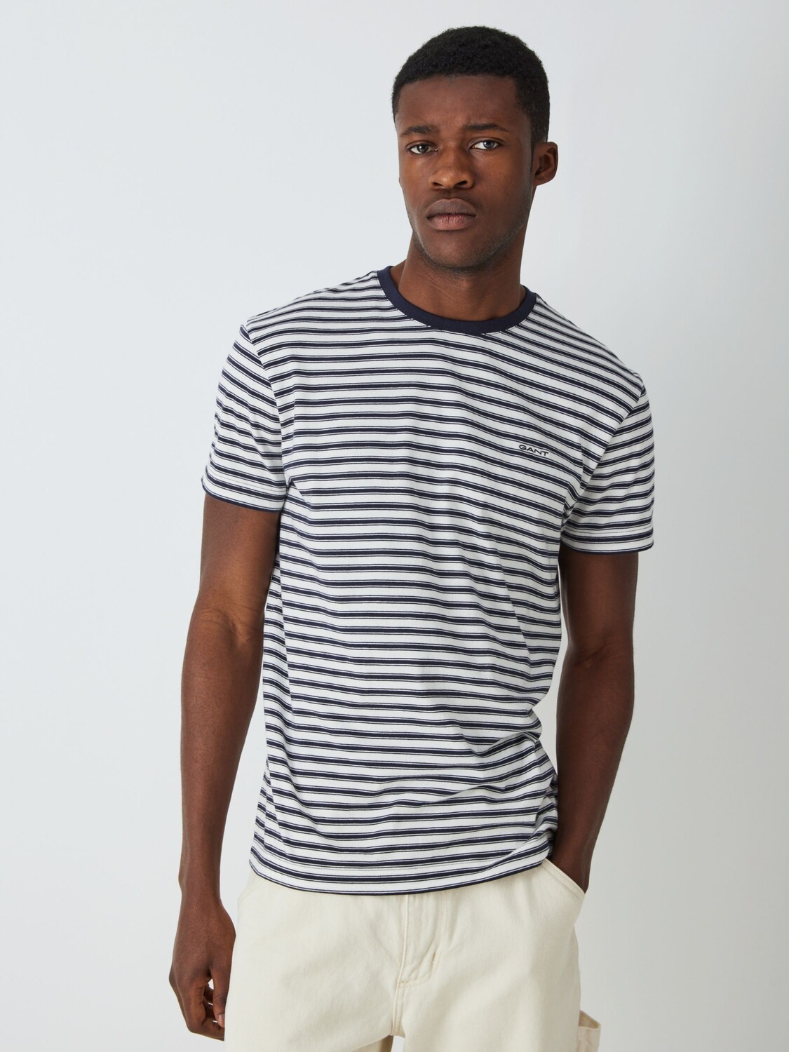 

Футболка GANT Stripe Logo, вечерний синий