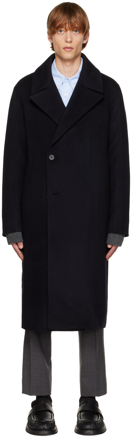 

Пальто темно-синего цвета в стиле минимализм Solid Homme