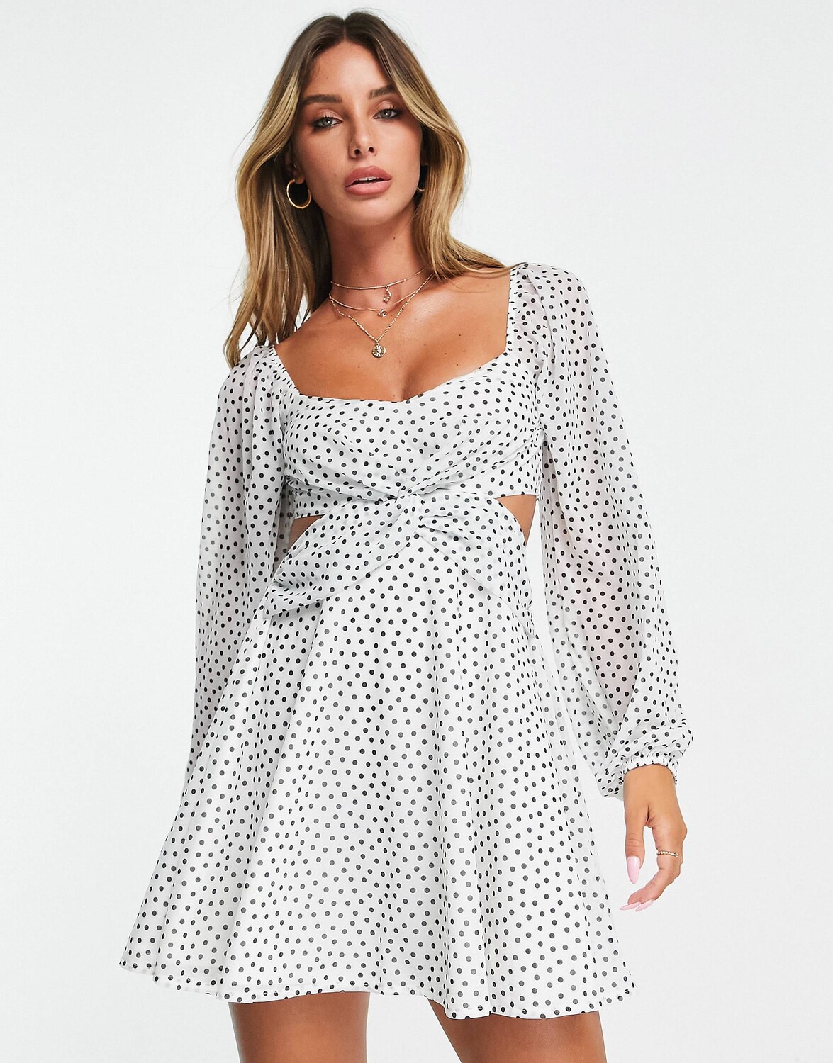

Белое платье мини с вырезами и длинными рукавами в горошек ASOS DESIGN