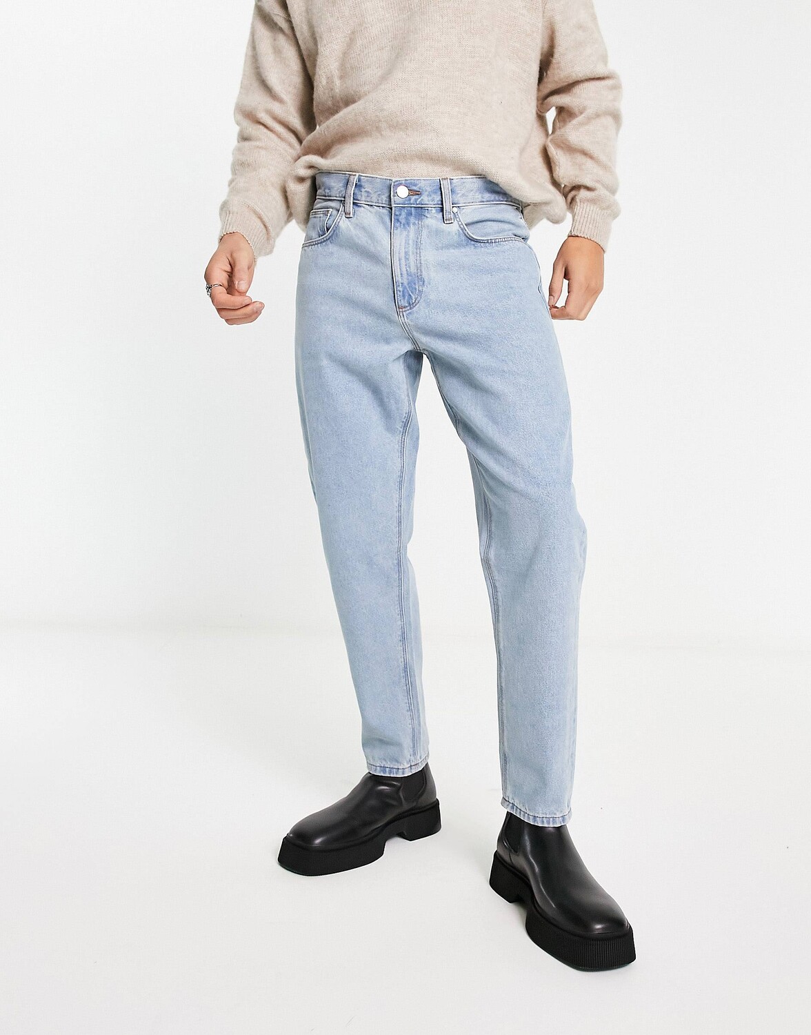 

Классические строгие джинсы светло-голубого цвета ASOS DESIGN
