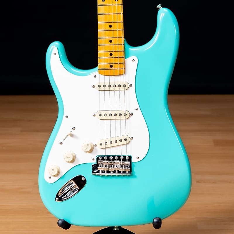 

Fender American Vintage II Stratocaster 1957 года для левшей - Sea Foam Green SN V2207537