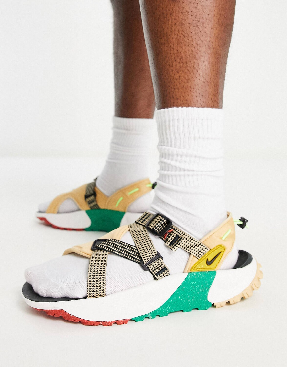 

Разноцветные сандалии из ротанга Nike oneonta next