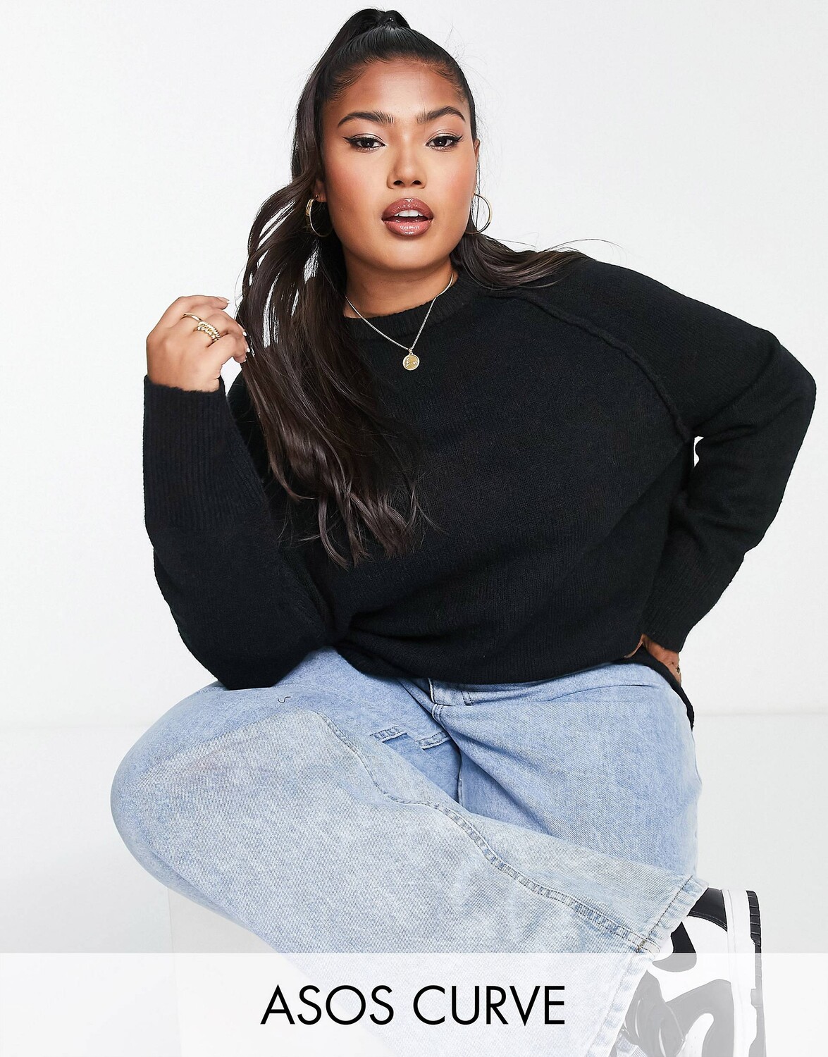 

Черный свободный джемпер с круглым вырезом ASOS DESIGN Curve