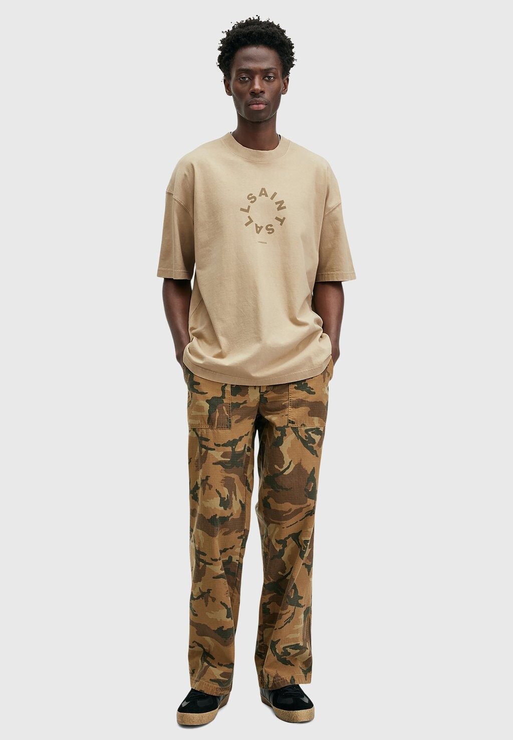 

Футболка с принтом TIERRA CREW AllSaints, бежевый