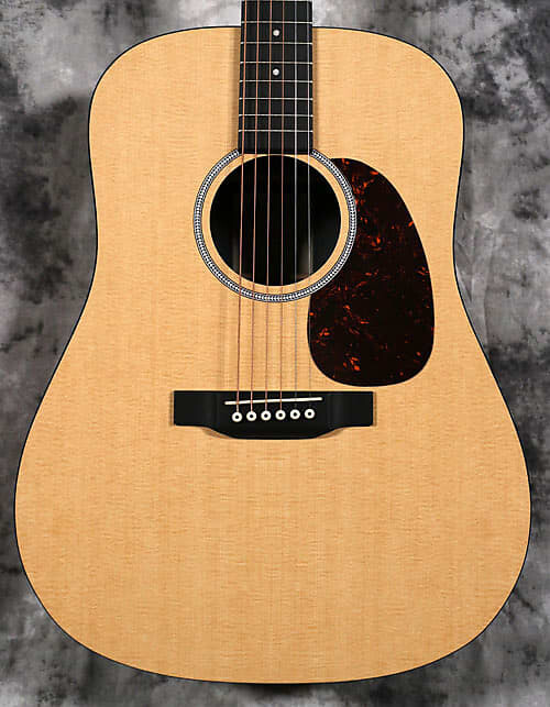 

Martin - D-X1E-04 HPL Sit/HPL Mah