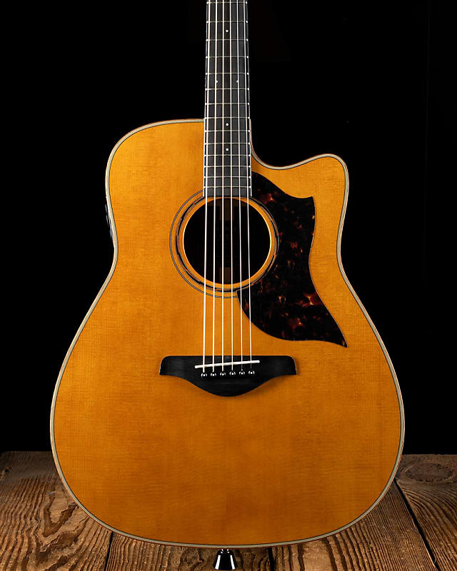 Гитара Yamaha A3R А.Р.Е., винтажный натуральный