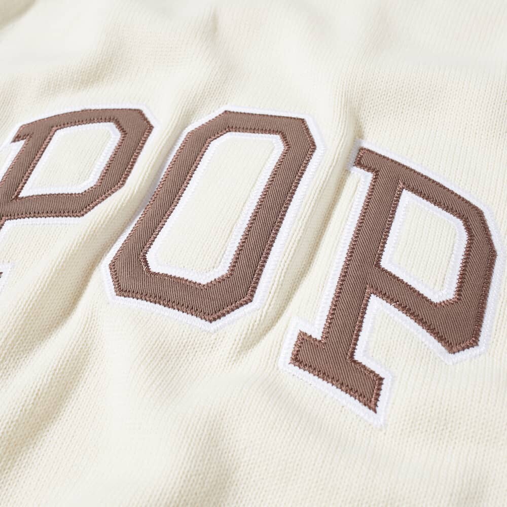 

Трикотаж с круглым вырезом с логотипом OP Trading Company Pop Trading Company