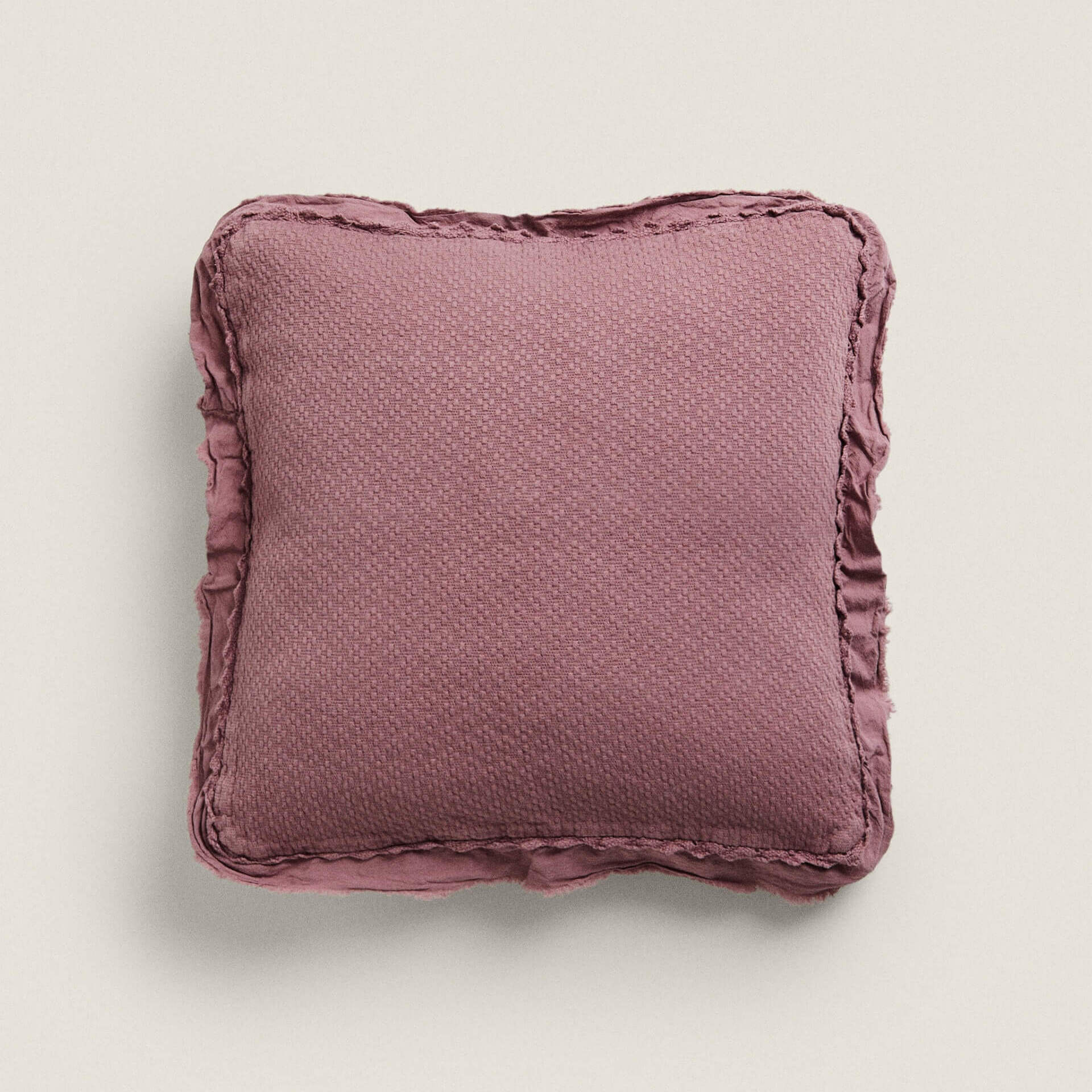Детский чехол для подушки Zara Home Crochet Jacquard, светло-бордовый