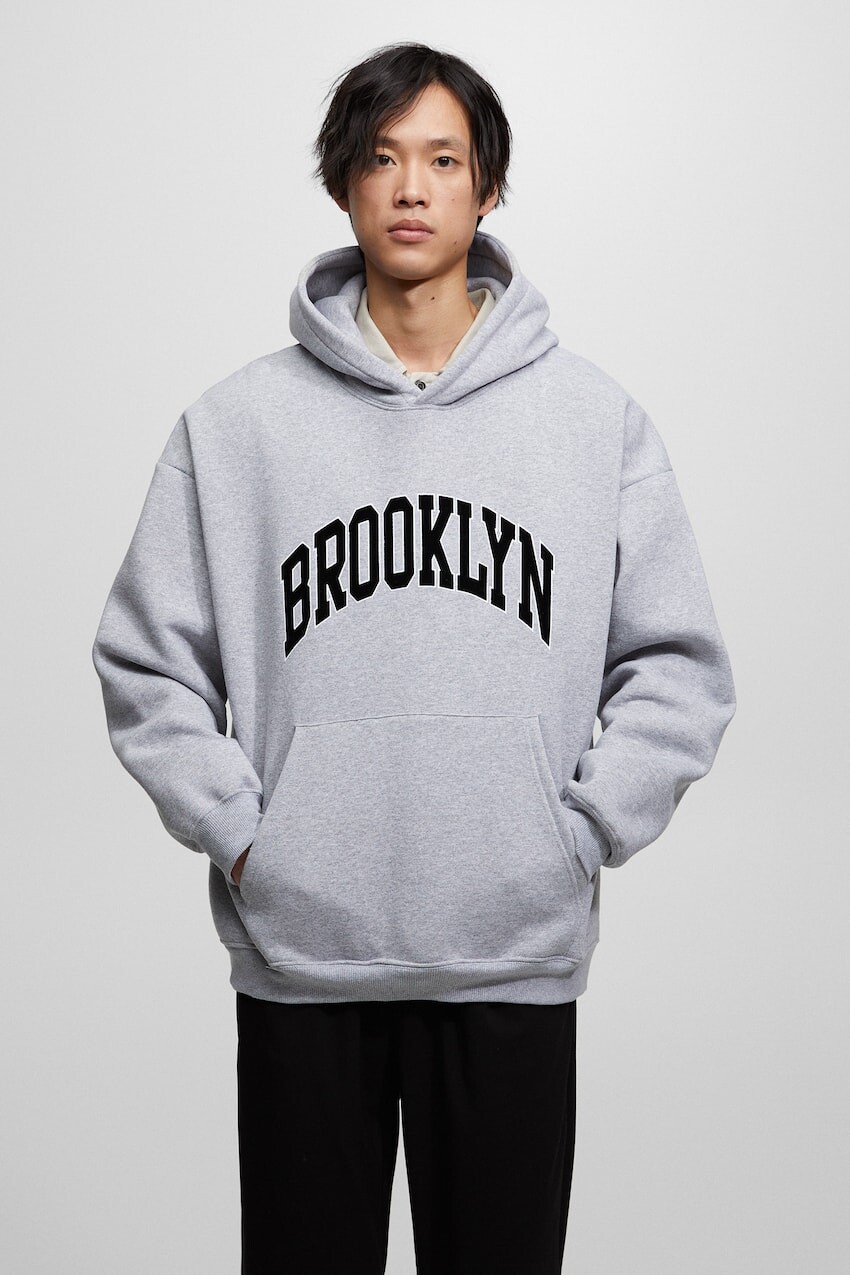 

Худи Brooklyn из флока Pull&Bear, серый
