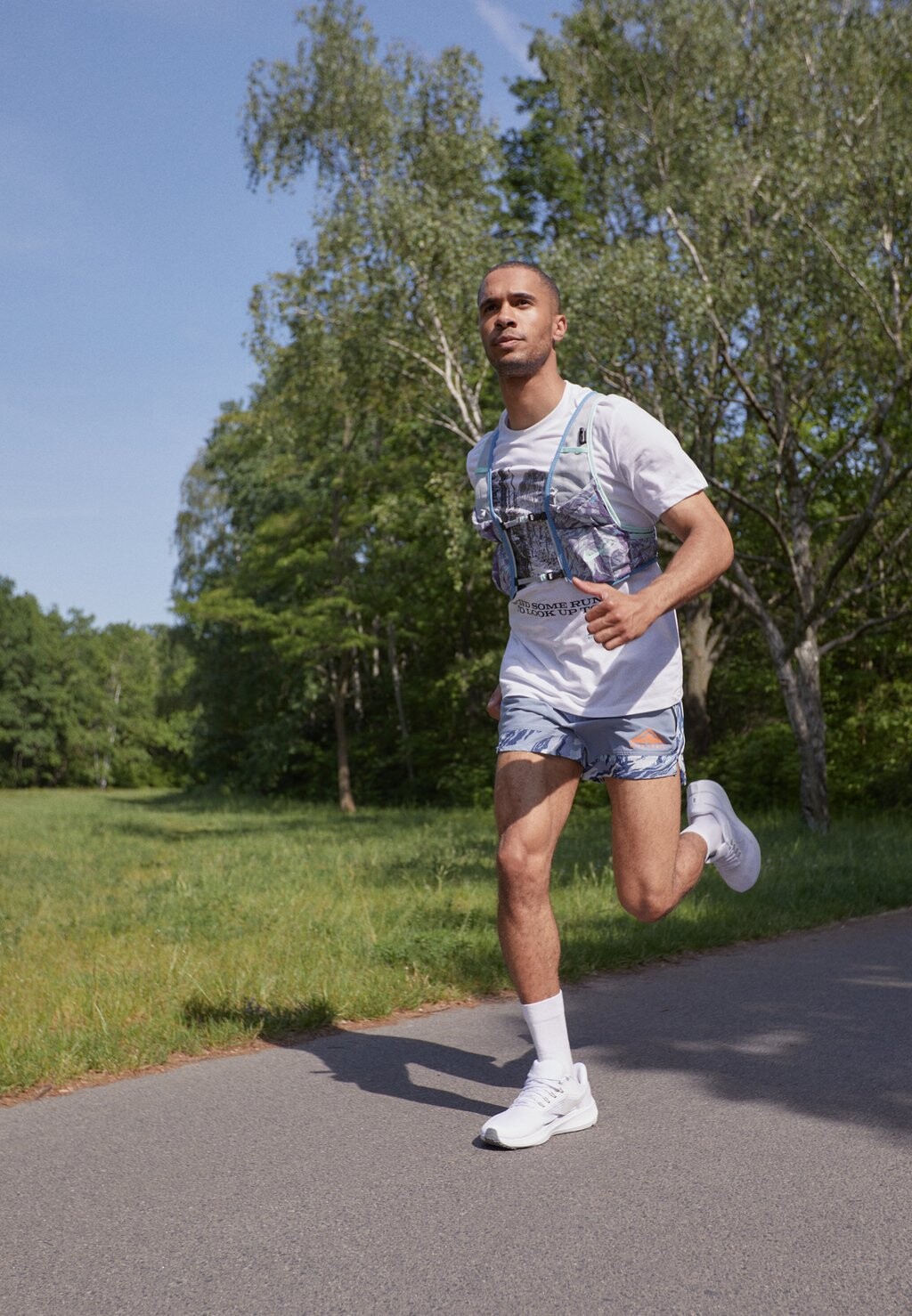 

Спортивные шорты Nike
