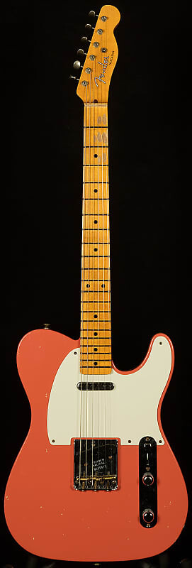 

Fender Custom Shop 2022 Limited Tomatillo Telecaster - реликвия подмастерья