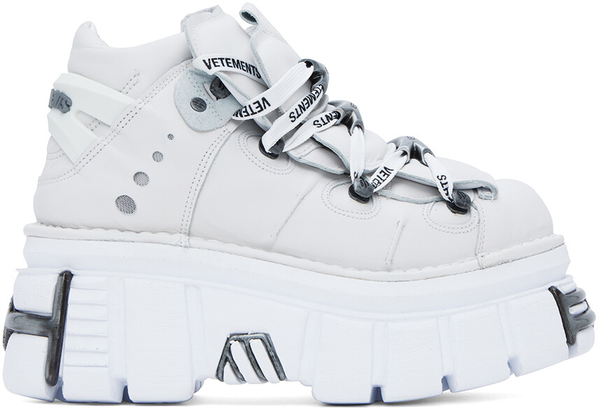 

Белые кроссовки на платформе New Rock Edition VETEMENTS