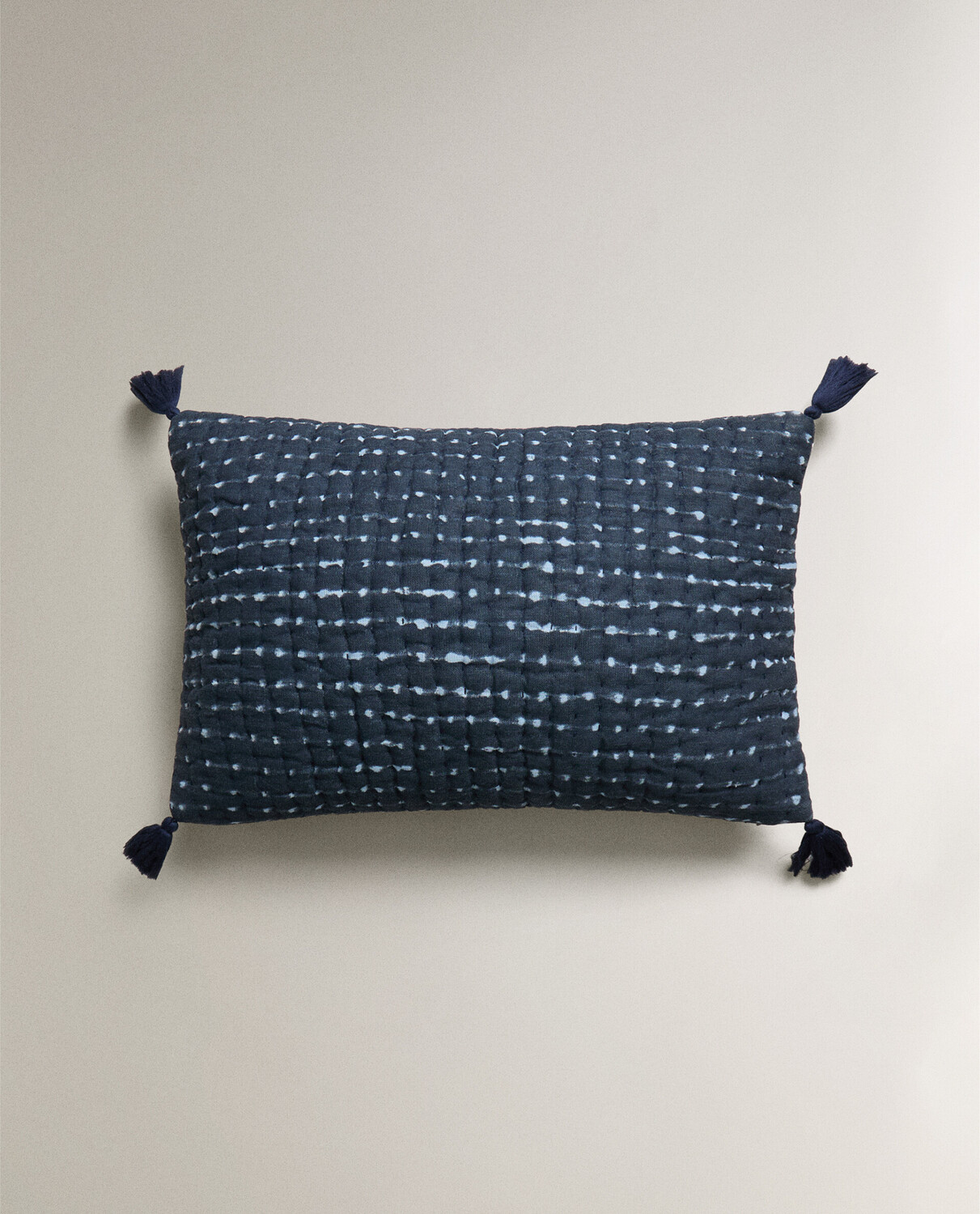 

Чехол для подушки Zara Home With Tassels, синий
