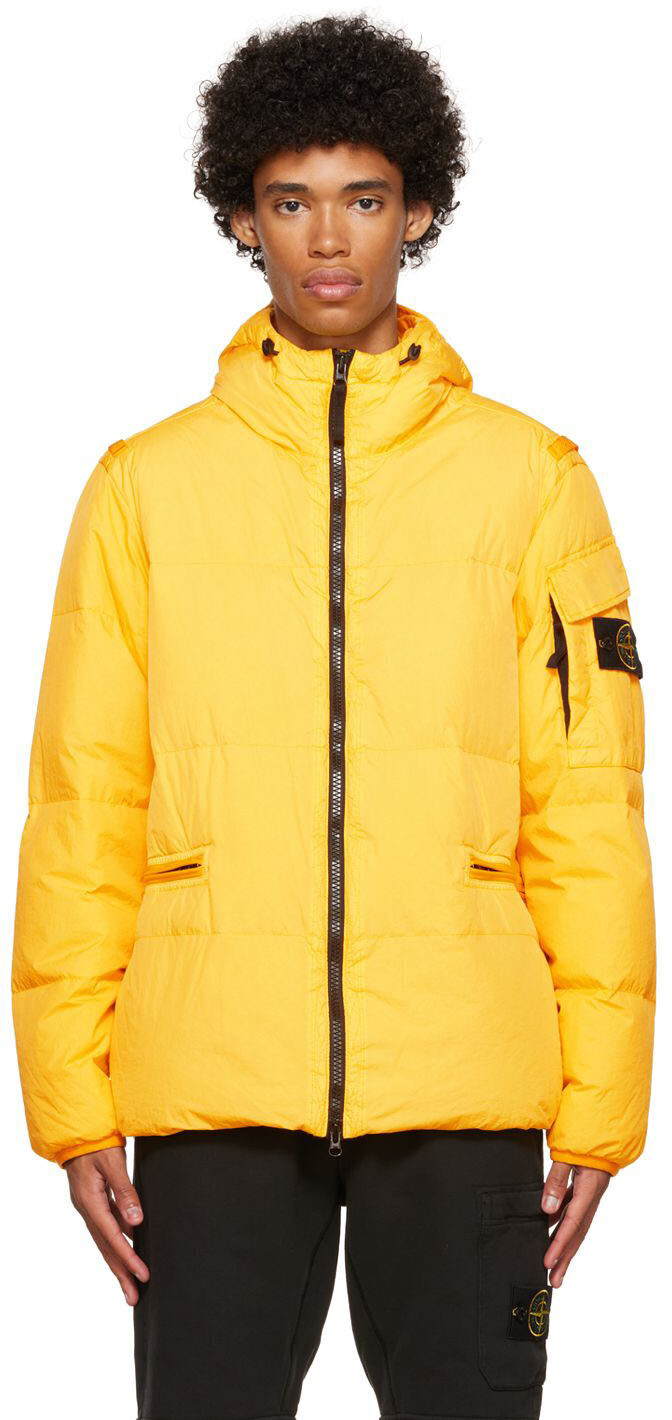 

Желтый пуховик из мятого репса Stone Island