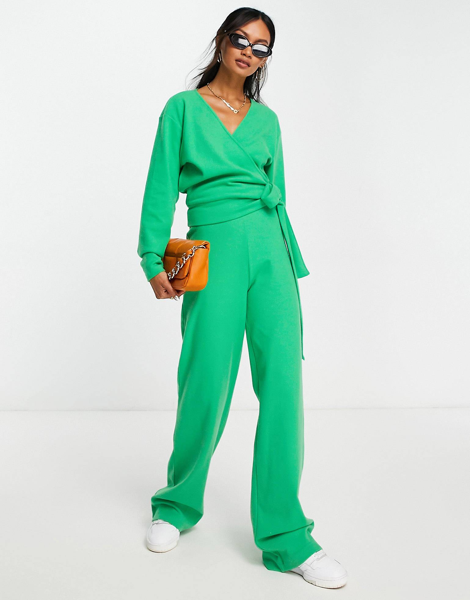Ярко-зеленые супермягкие широкие брюки ASOS DESIGN co-ord