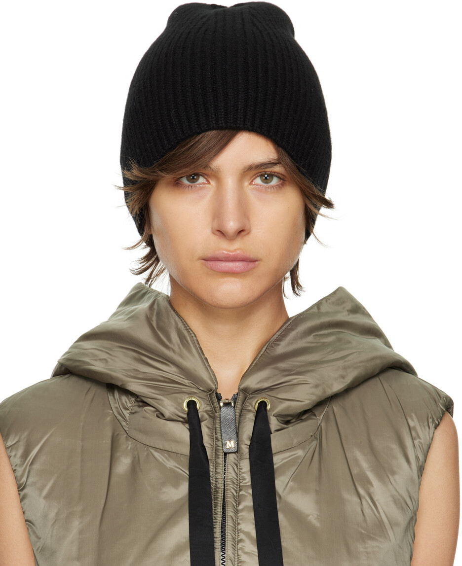 

Черная уличная шапка Max Mara