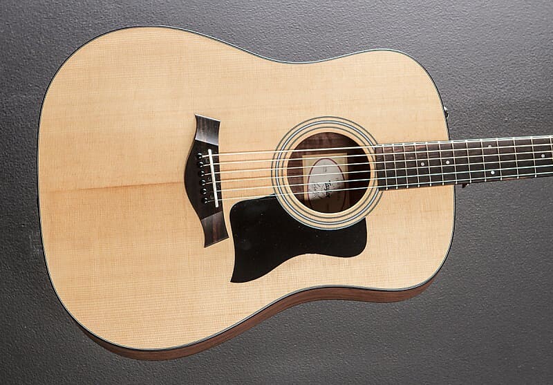 

110Э Taylor 110E