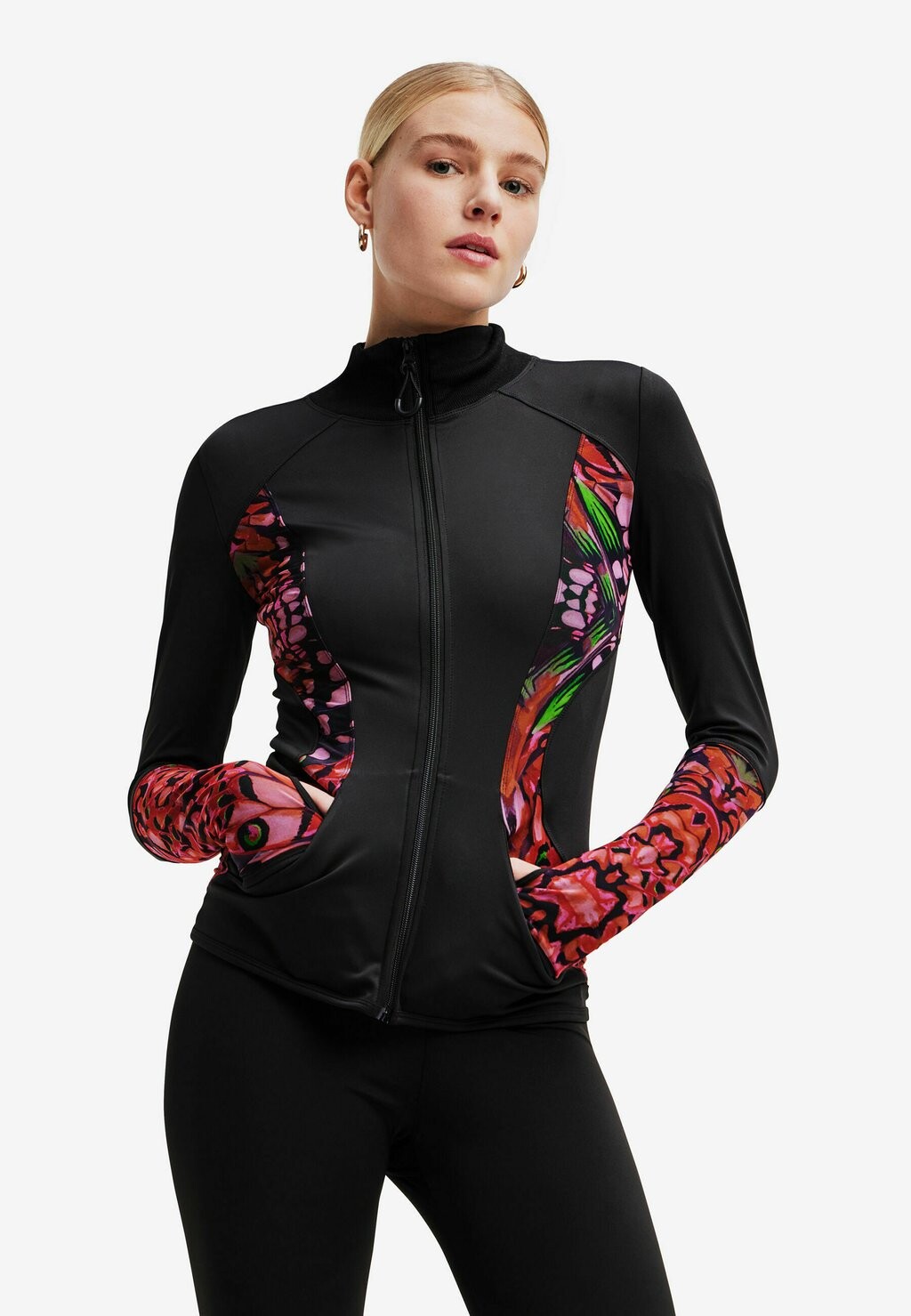 

Спортивная куртка Desigual, Черный