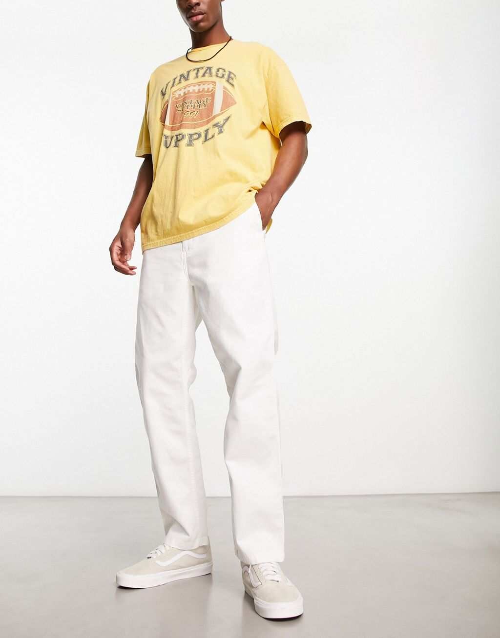 

Белые зауженные брюки классического кроя Carhartt WIP Flint