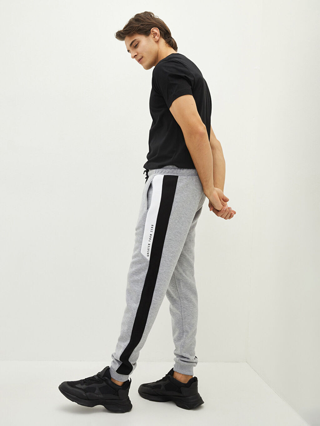 

Толстые мужские спортивные штаны Slim Fit с принтом LCW Casual