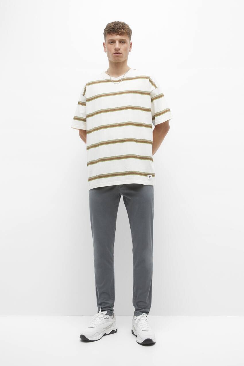 

Базовые брюки чинос Pull&Bear, бледно-серый