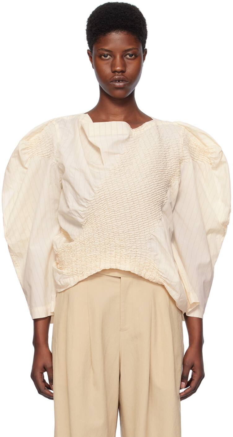 

Белоснежная утягивающая блузка Issey Miyake