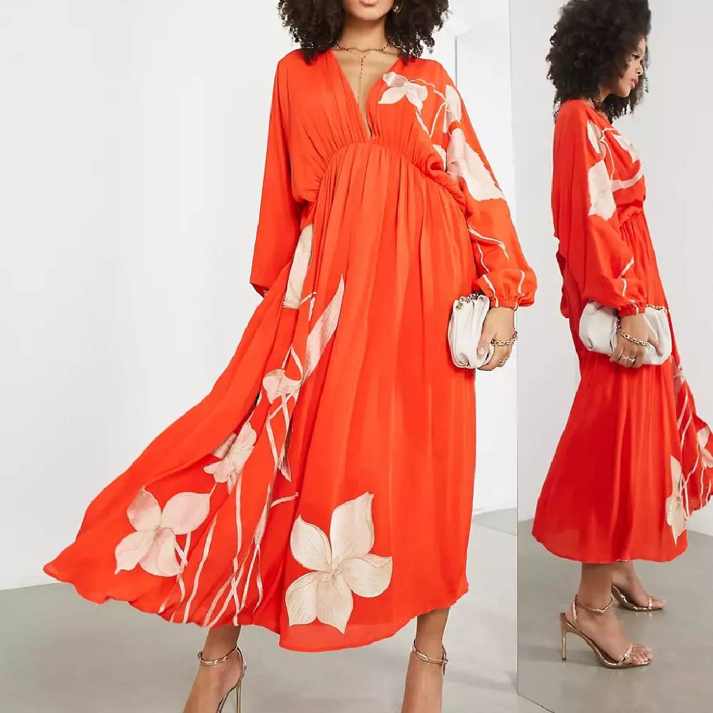цена Платье Asos Edition Trailing Tulip Embroidered, красный