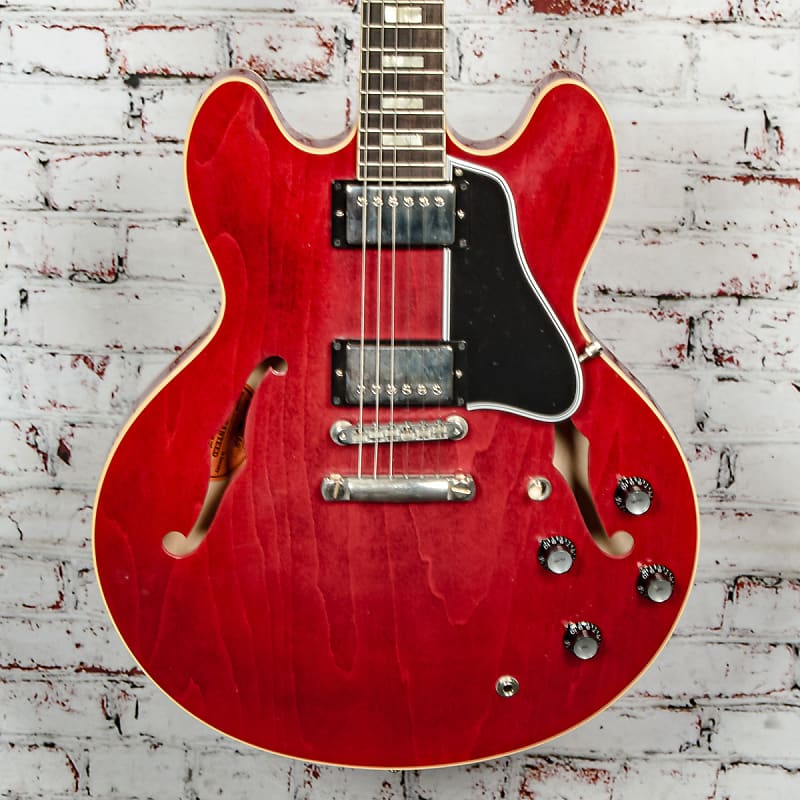 Электрогитара Gibson - 1964 ES-335 Reissue - Semi-Hollow Electric Guitar - VOS - Sixties Cherry - w/ Black/Yellow Custom Shop Hardshell Case - x1102