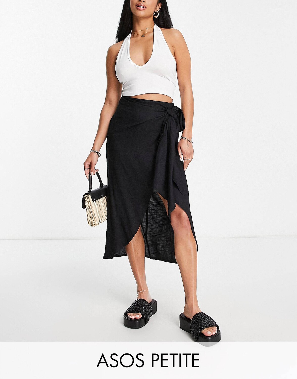 

Черная юбка миди из саронга с запахом ASOS DESIGN Petite