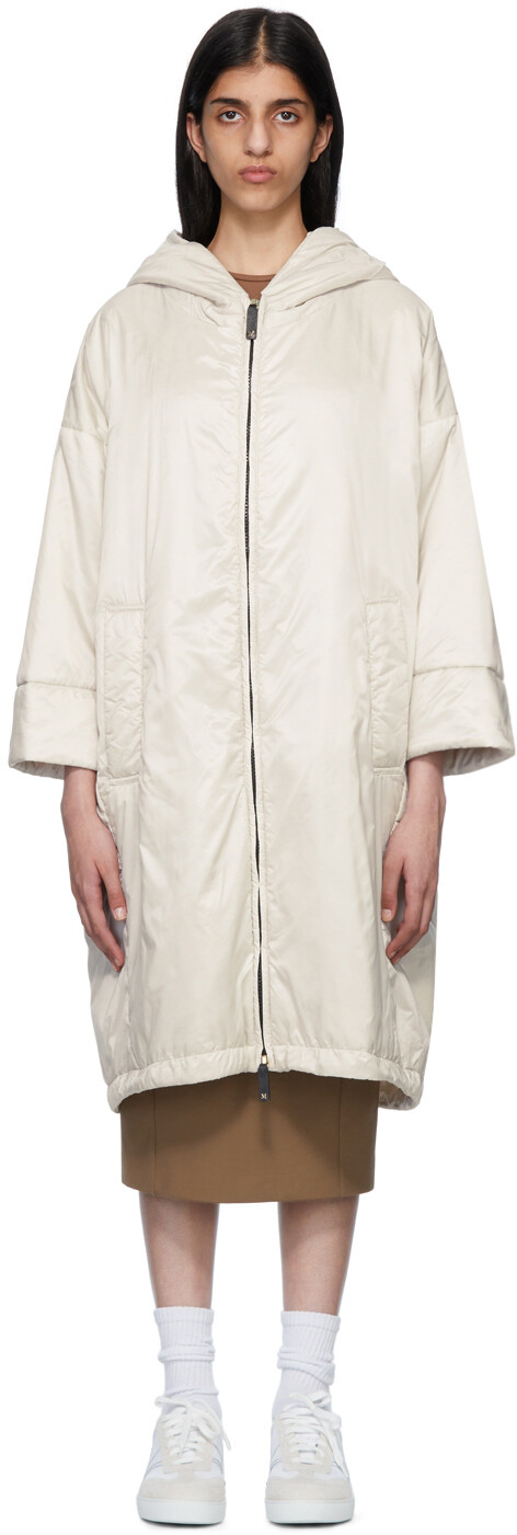 

Белое пуховое пальто Max Mara