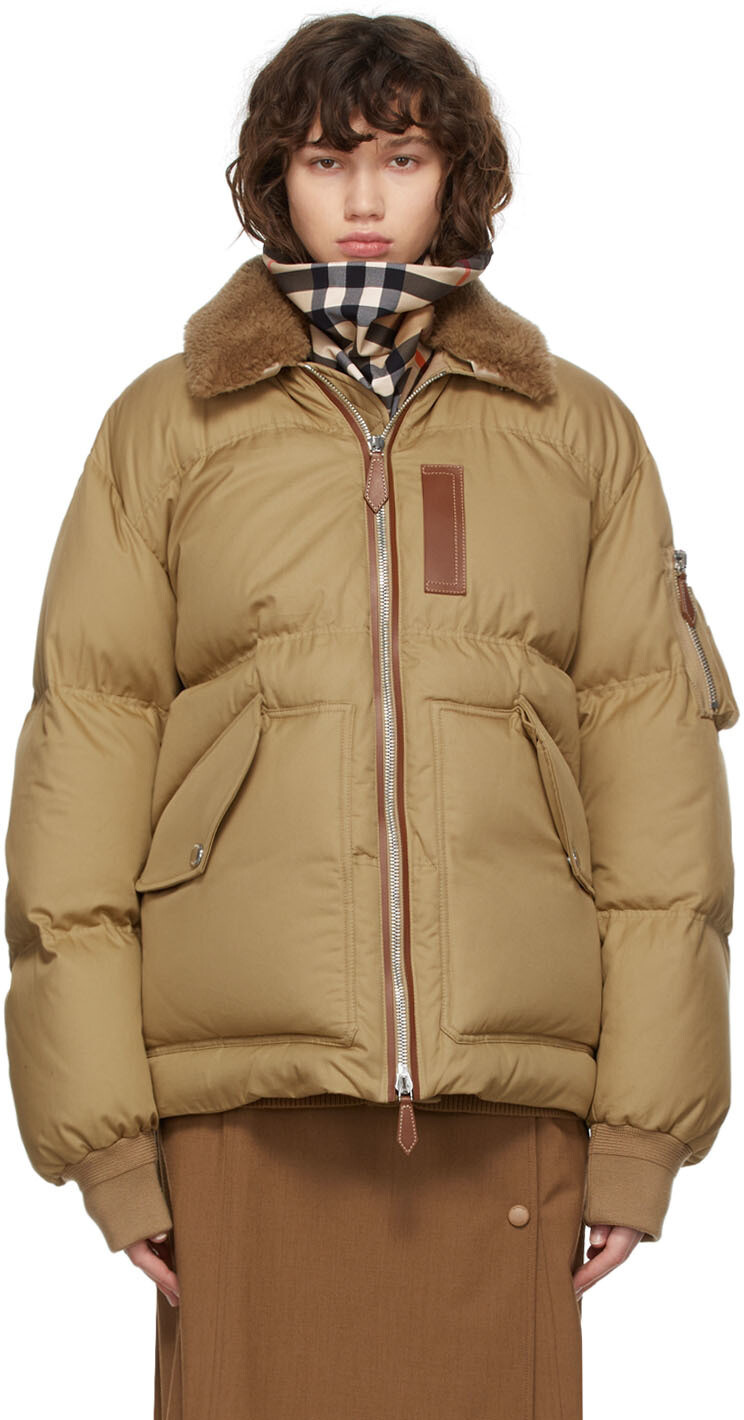 

Светло-коричневый пуховик Burberry