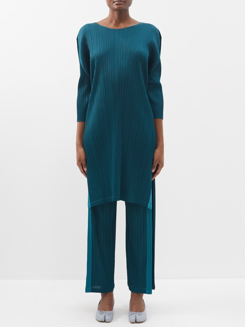 

Трикотажный топ walk pure с боковыми разрезами и техническими складками Pleats Please Issey Miyake, зеленый