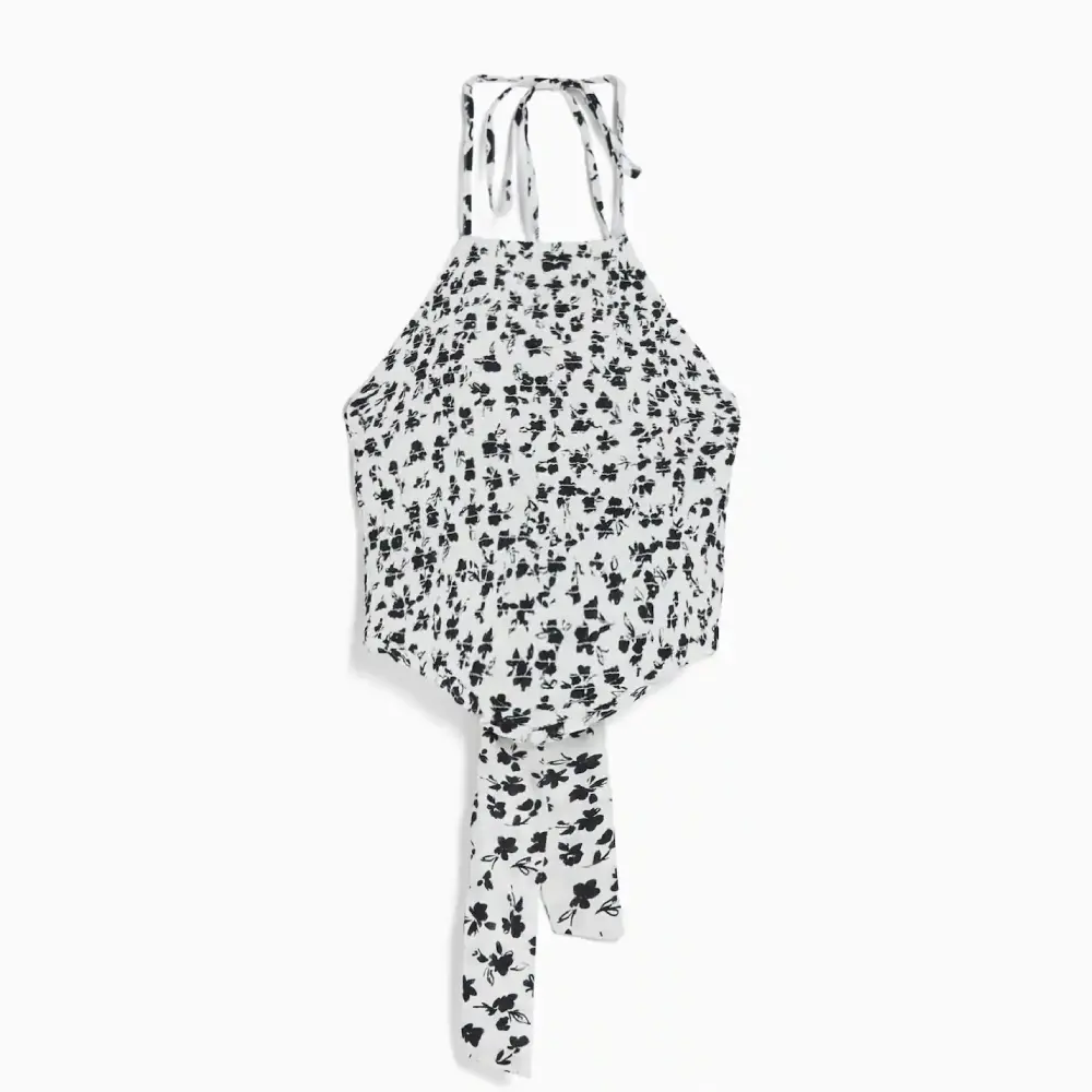 

Топ Bershka Halter With Tie Detail And Shirring, белый/черный