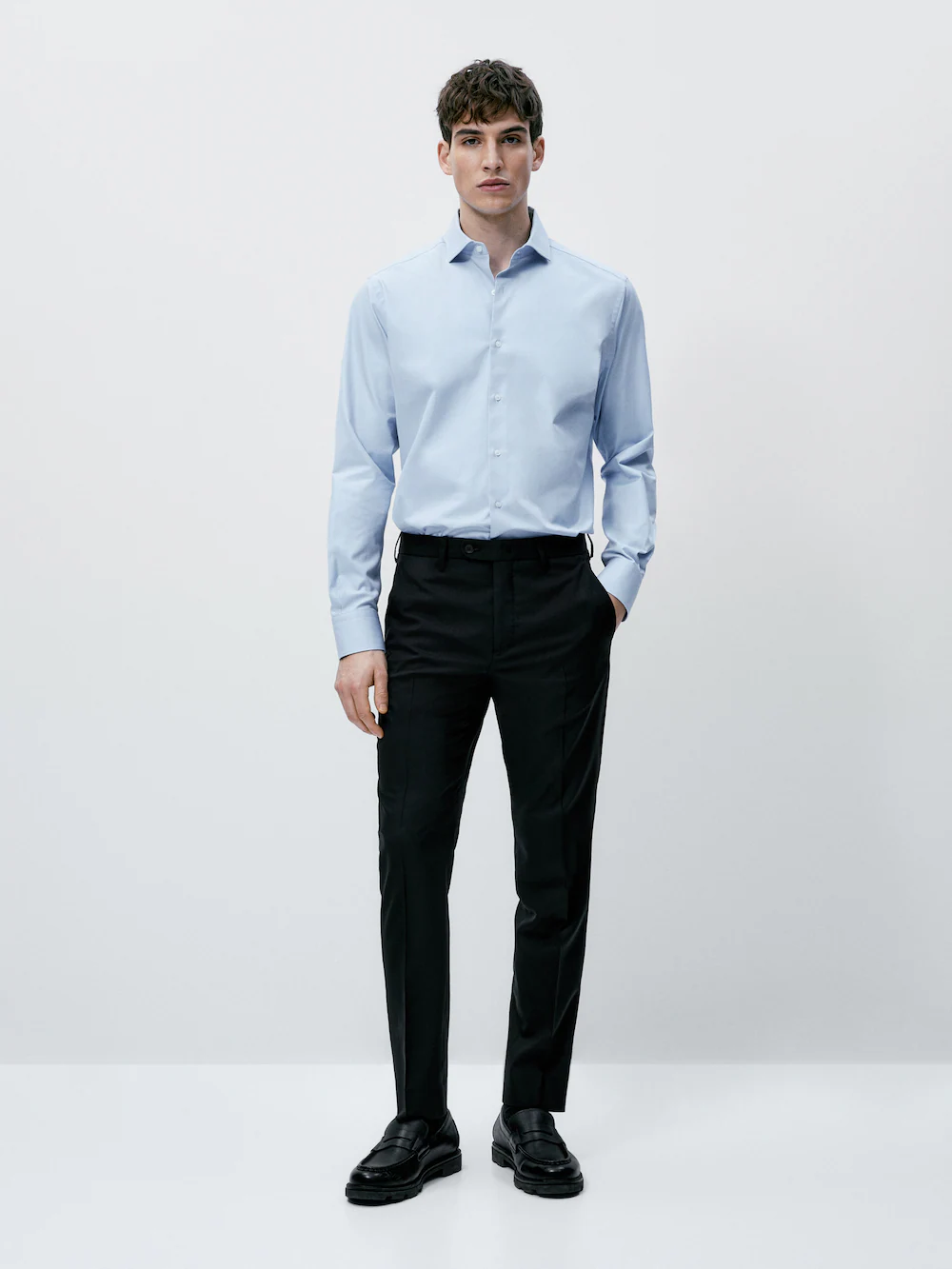 

Рубашка облегающего кроя из хлопковой саржи Massimo Dutti, синий