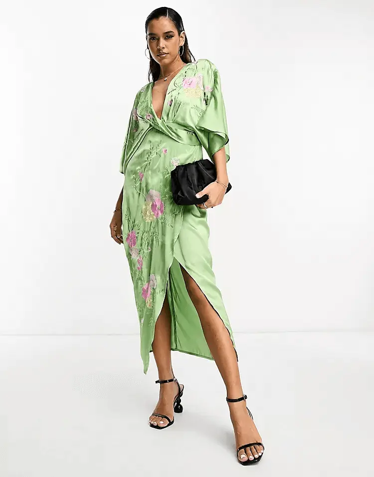 

Платье-кимоно с вышивкой Asos Design, зеленый