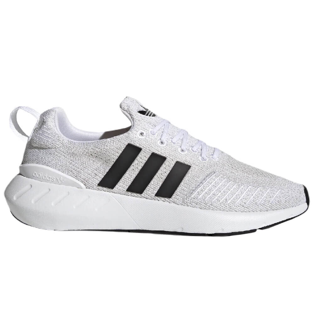 

Кроссовки Adidas Swift Run 22 Shoes, серый/черный